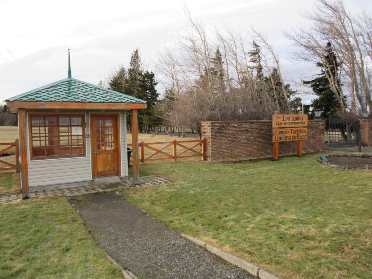 Hotel Y Cabanas Llanuras De Diana - Caja Los Andes Puerto Natales Exterior foto